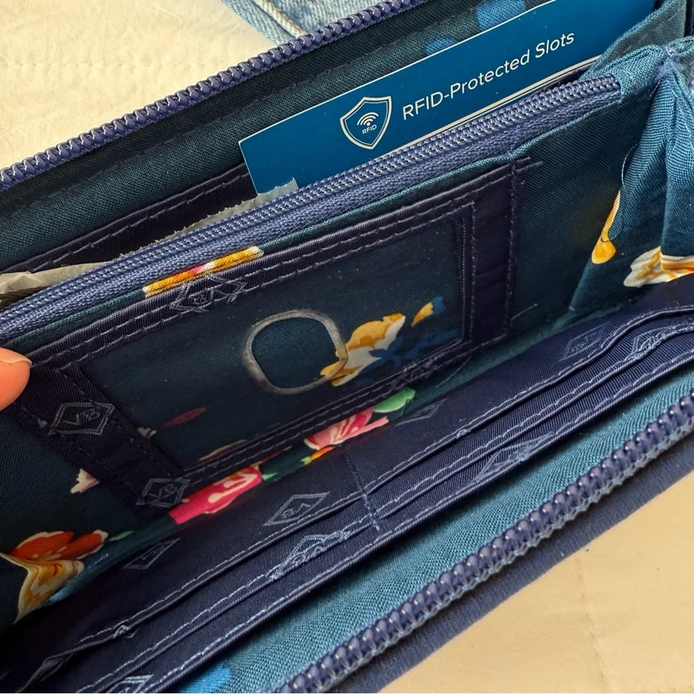Vera Bradley Full Zip Wallet Blue Gray Teal Plaid Check Brand‎ New